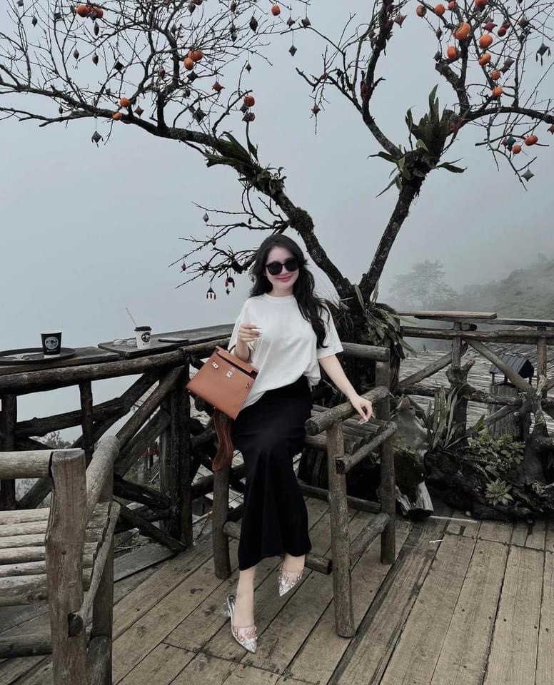 SV192# Set váy đuôi cá áo phông