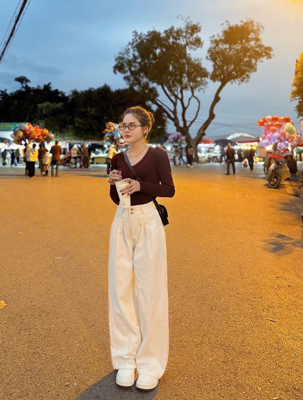 G67#QUẦN SUÔNG TRẮNG 2 KHUY