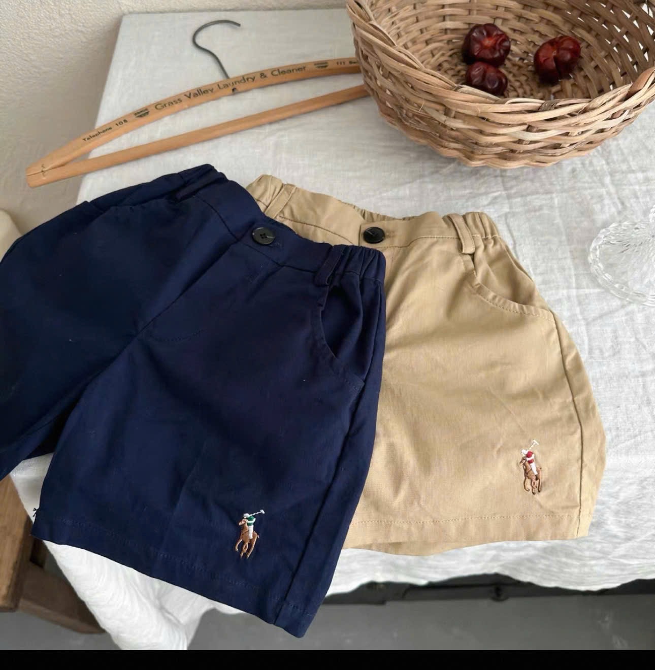 SQ068 set 3 quần kaki thêu gấu
