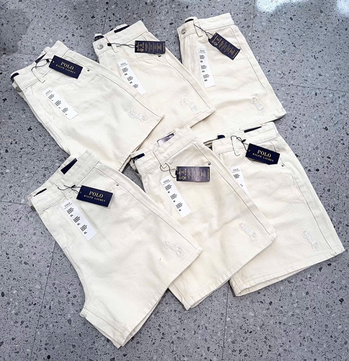 Q851 Quần short ngố be
