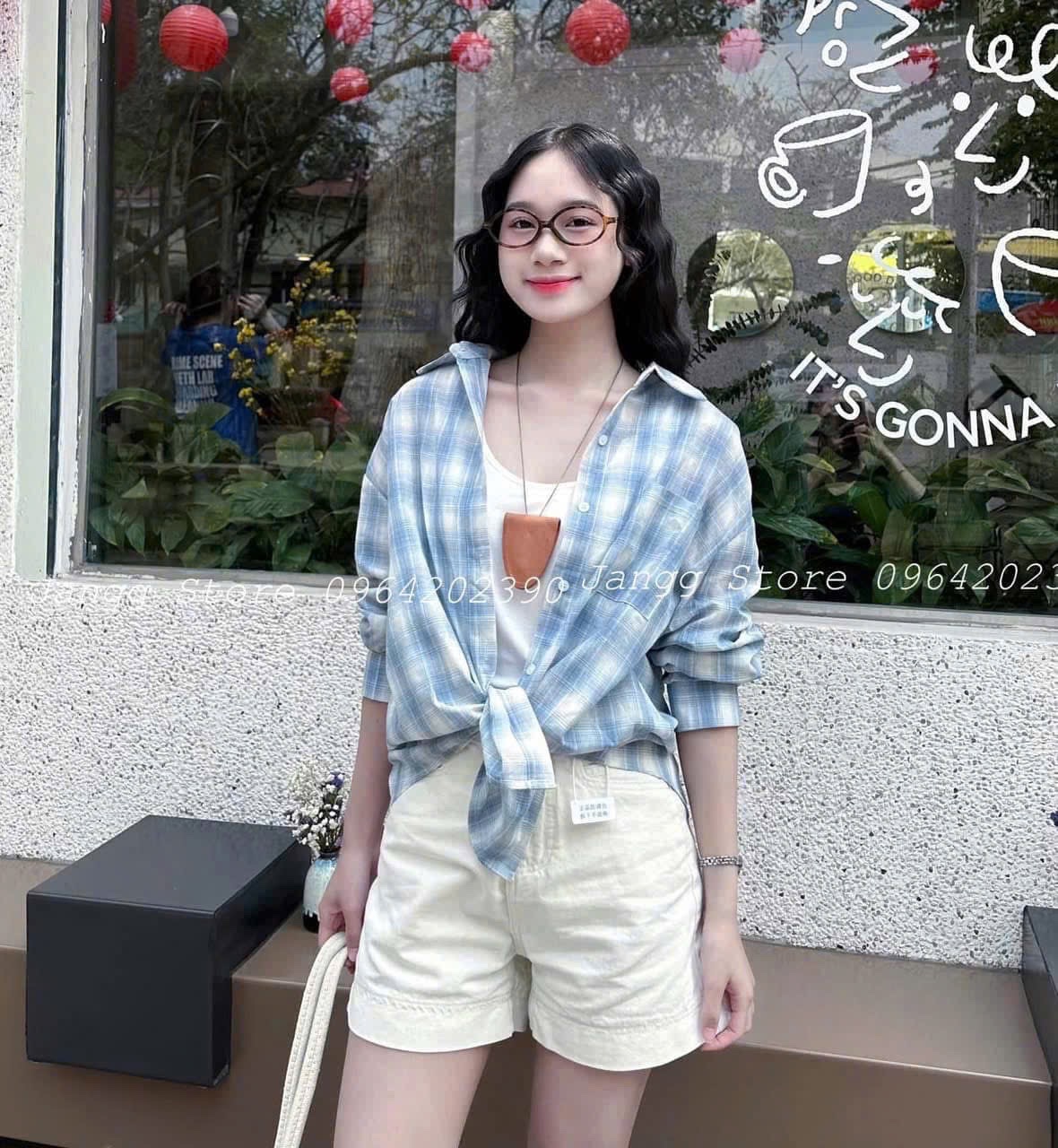 Q851 Quần short ngố be
