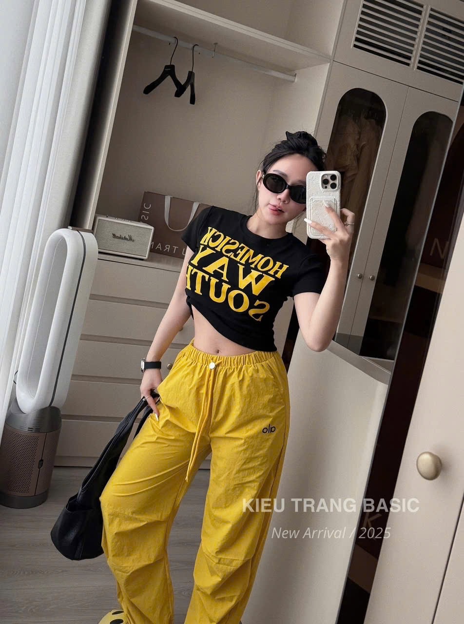 SB72 set bộ áo thun quần kaki vàng