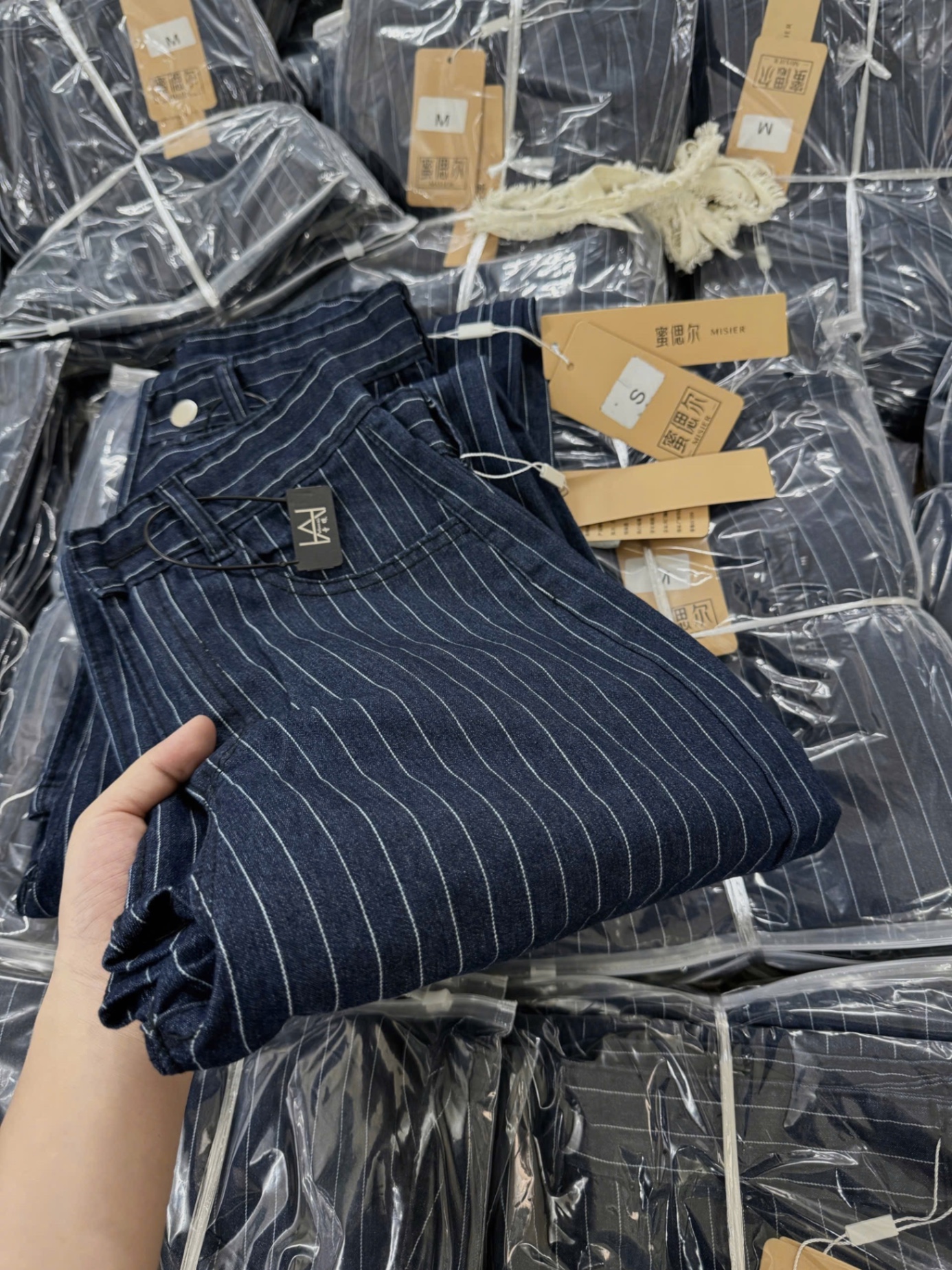 CV- QK03 Quần kẻ xanh đậm nữ