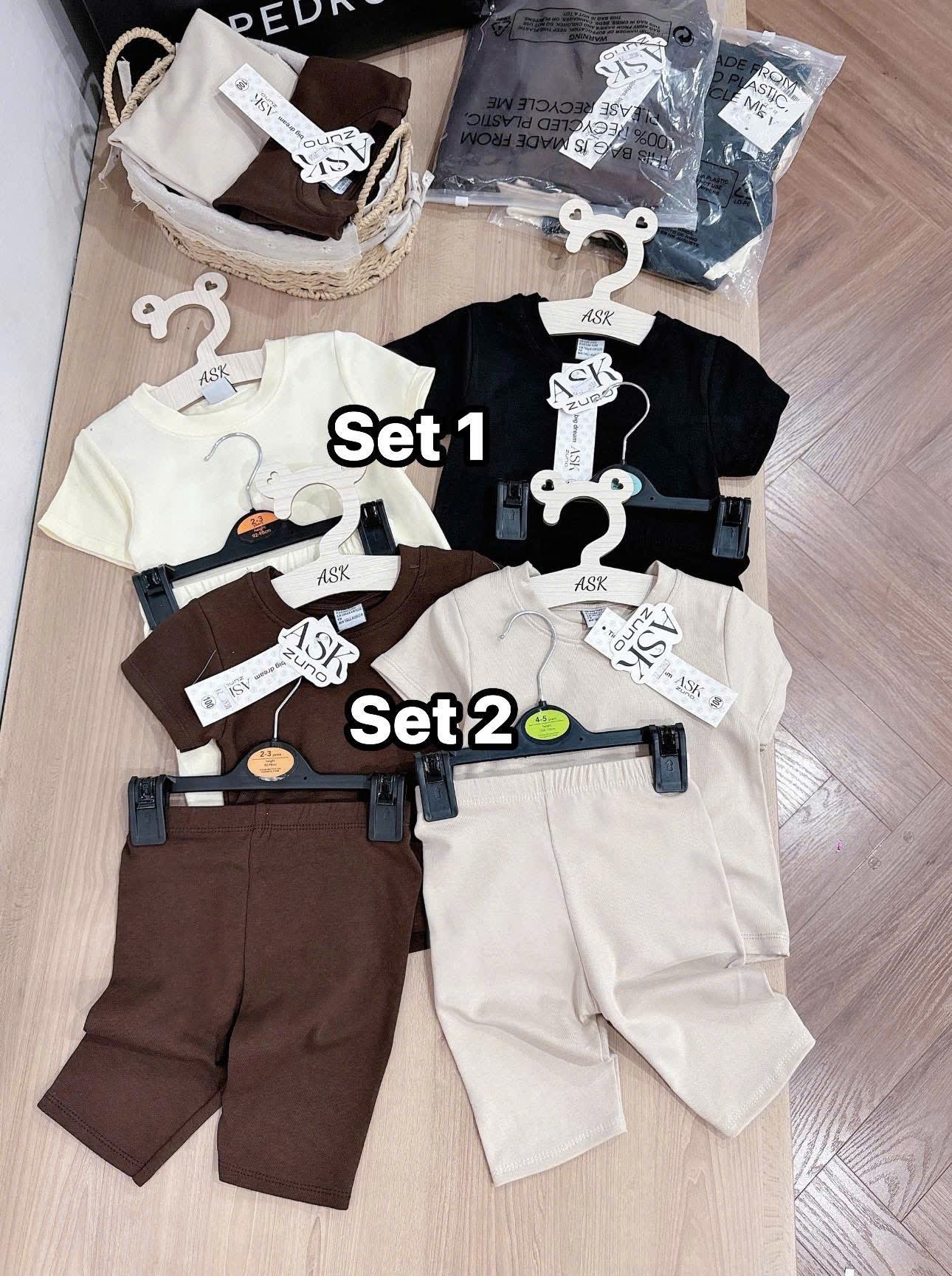 Sb38 Set 2 bộ zip tone nâu be basic cho bé gái hoặc bé trai