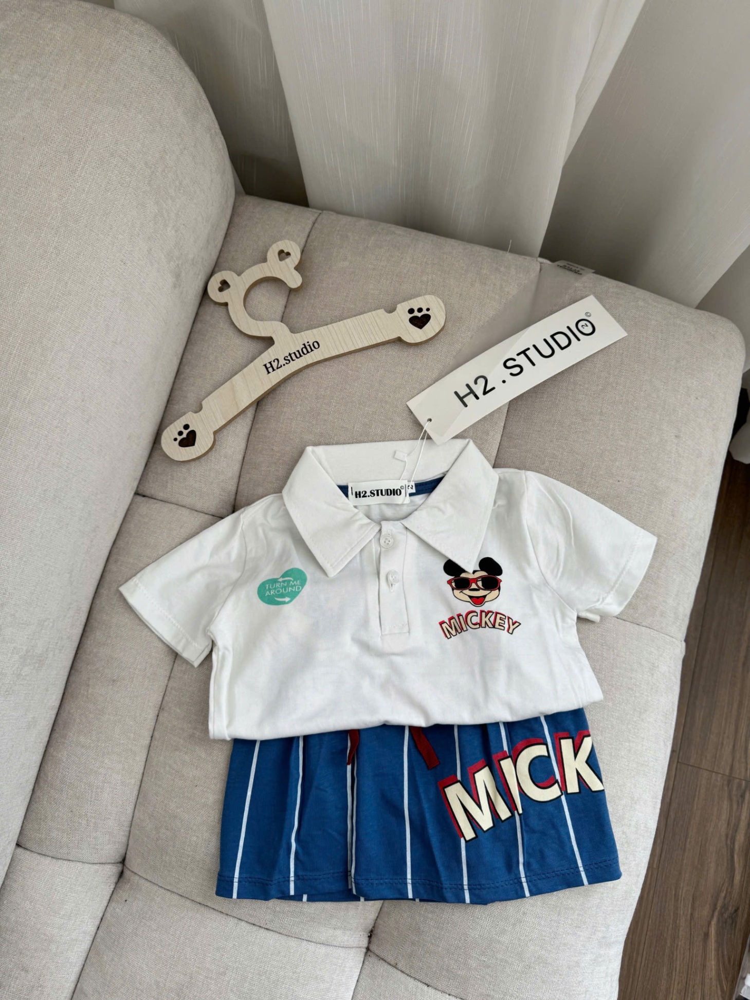 MK01 SET MICKEY ÁO TRẮNG QUẦN KẺ XANH