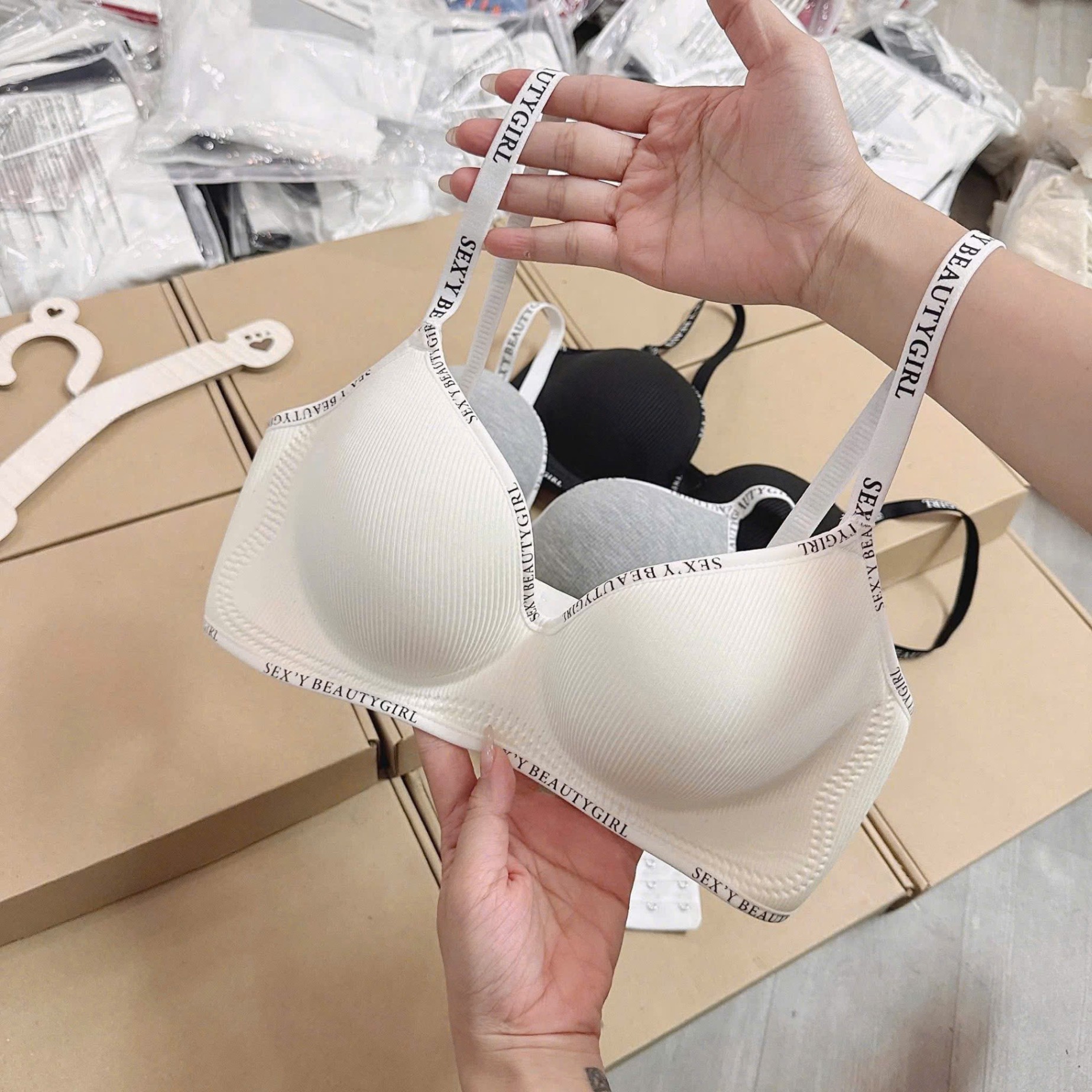 Sa68 Set 3 áo ngực có mút 5cm nâng ngực