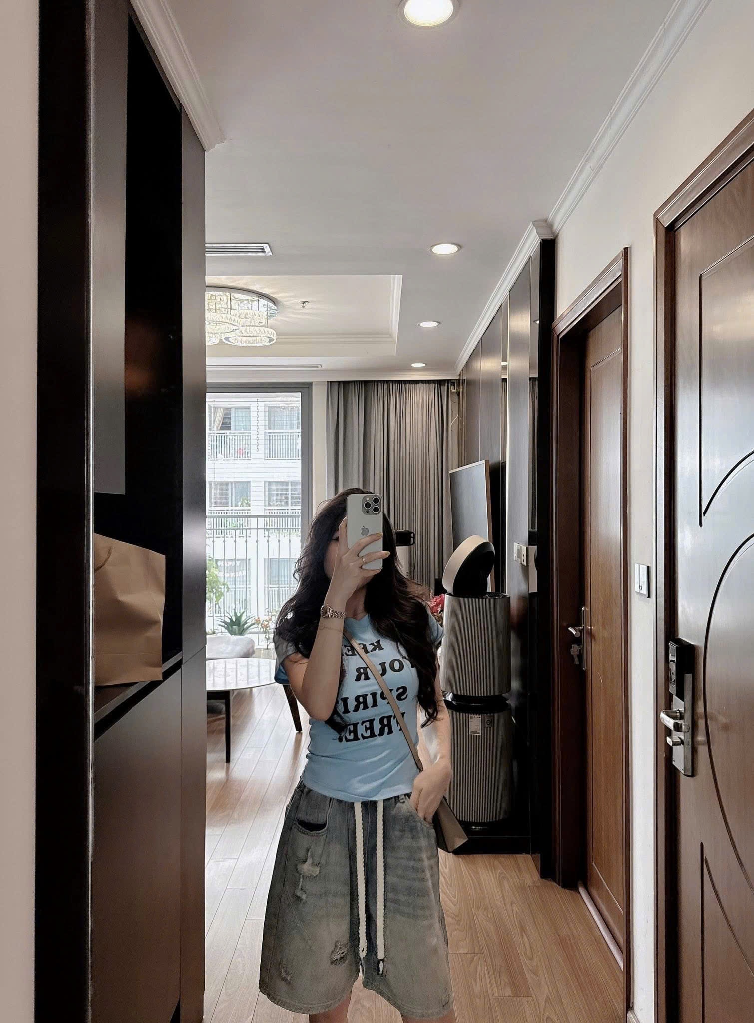 Cv-Sb19 Set áo thun bo tay, quần short Jean basic