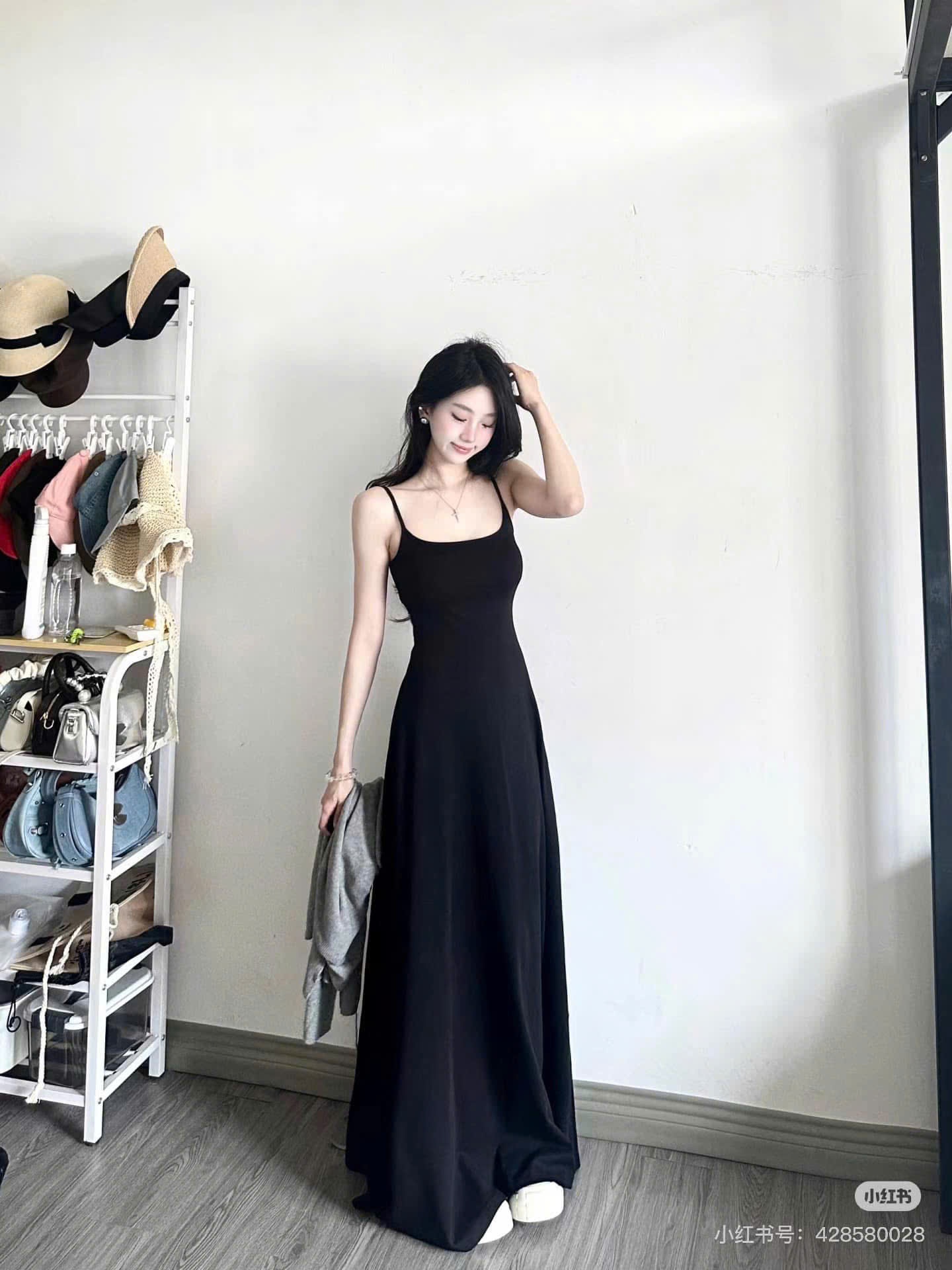 Vzn2 Váy zip dài hai dây mảnh đệm ngực