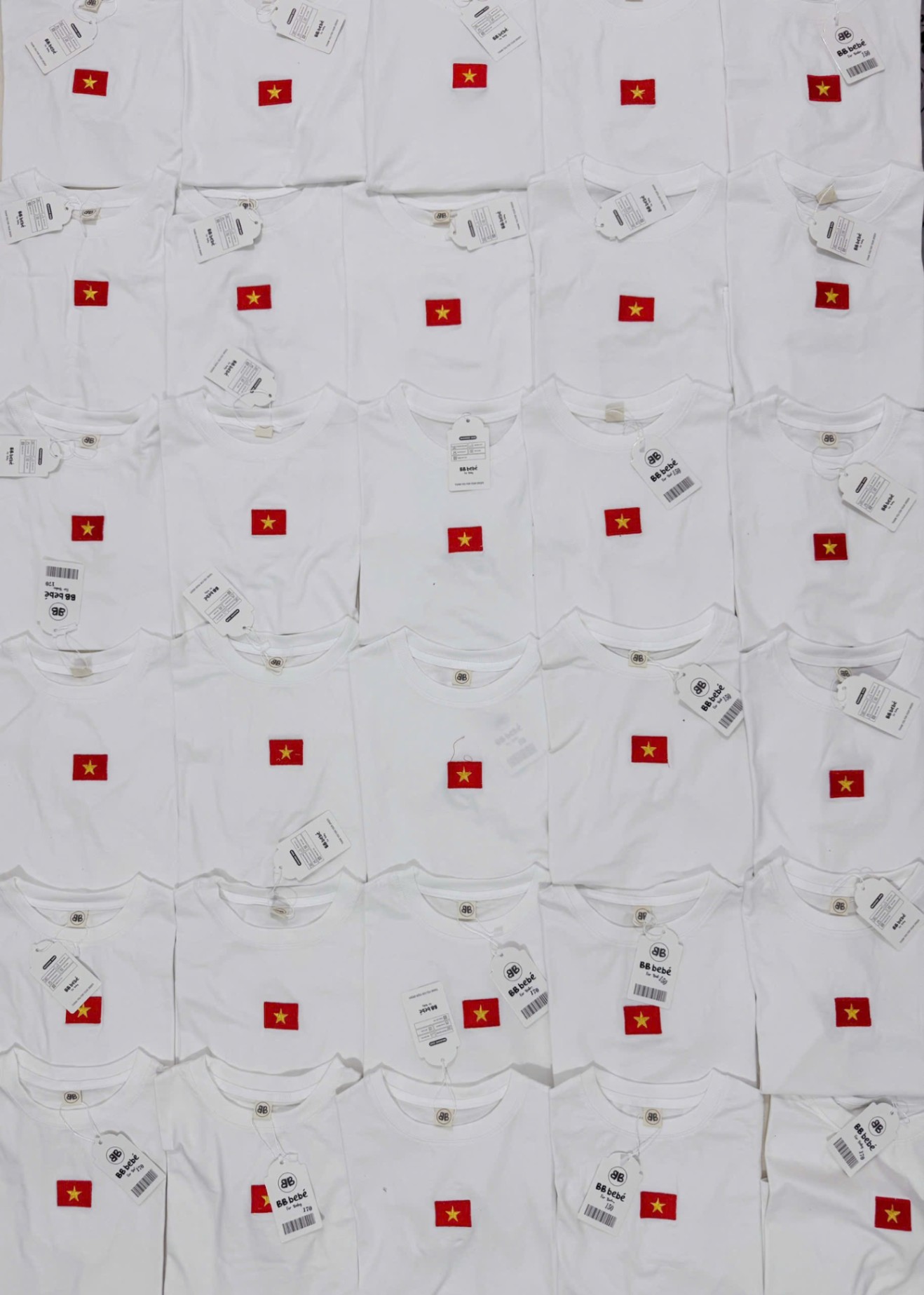 Apb13 Áo phông trắng cờ đỏ sao vàng chất cotton bốn chiều