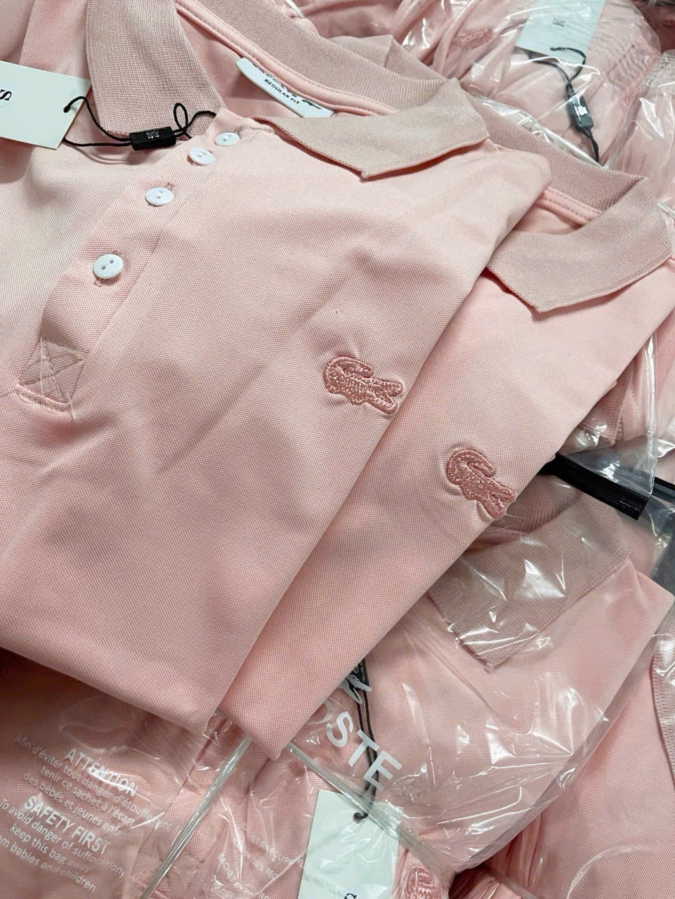 Apn2 Áo phông Laccoste tone hồng nude pastel