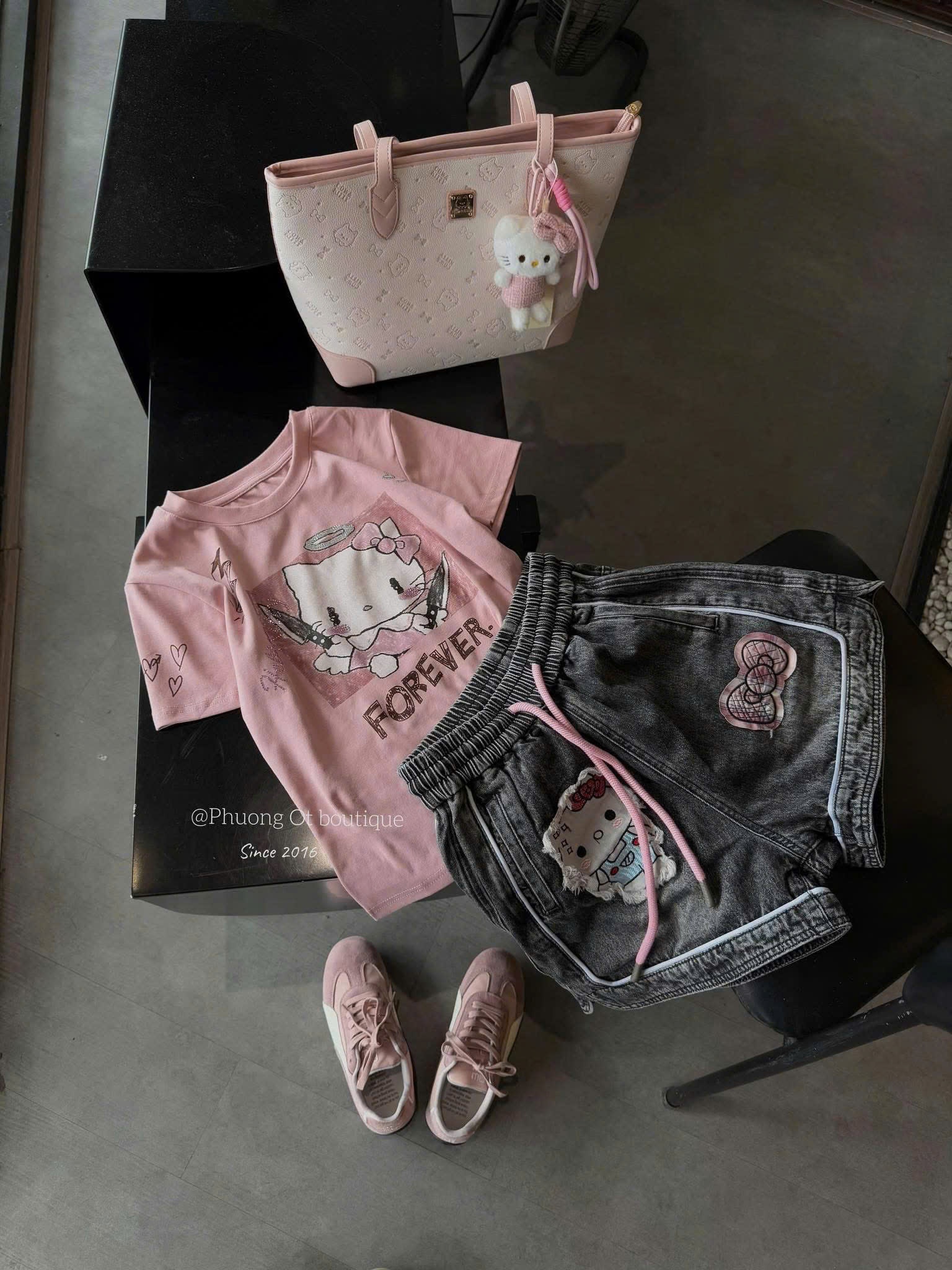Sbg57 Set bộ Hello Kitty quần short jean