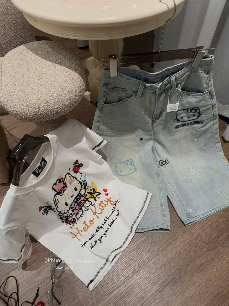 Bn33 Set Kitty quần ngố hình thêu mix áo phông