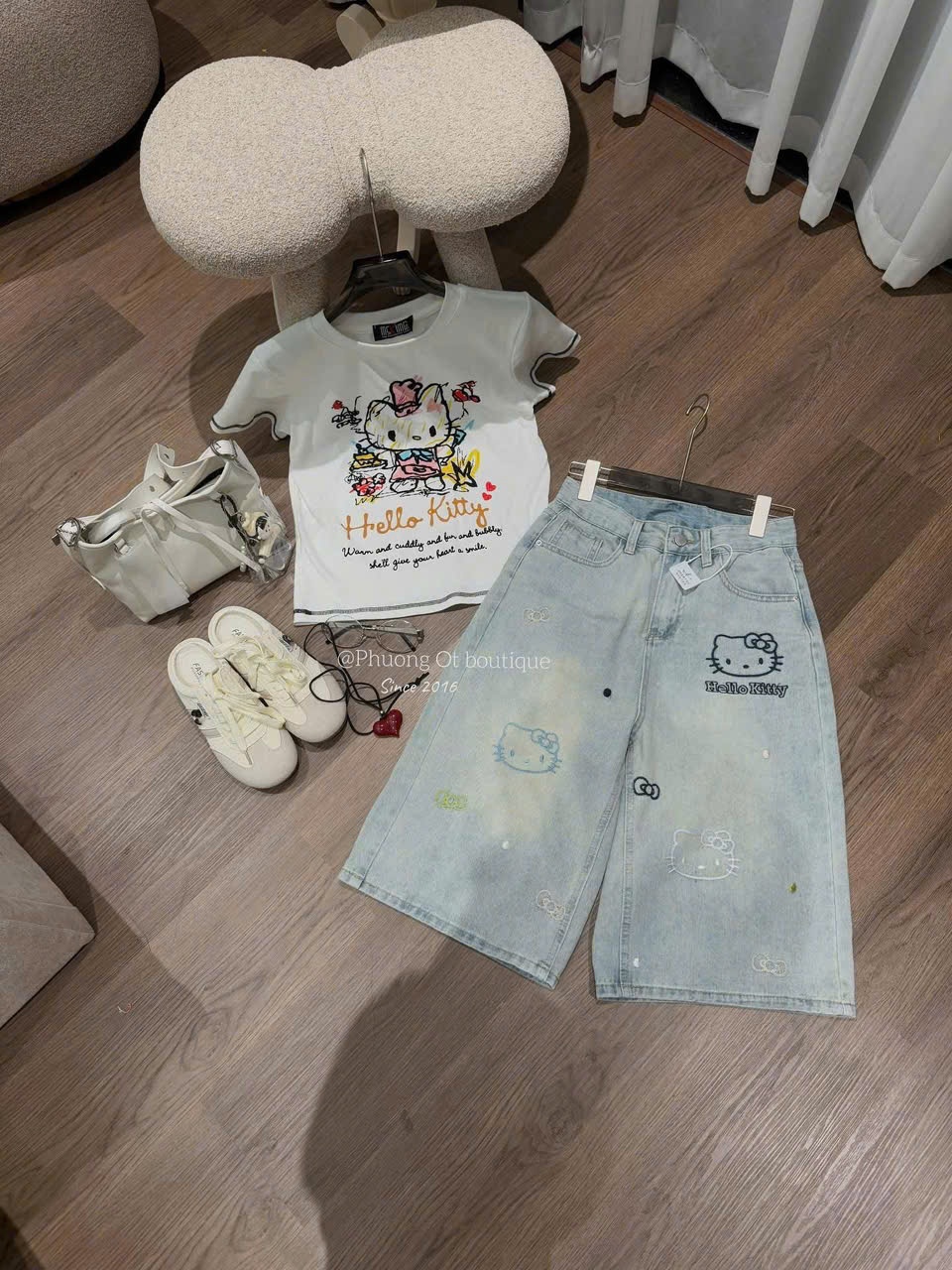 Bn33 Set Kitty quần ngố hình thêu mix áo phông