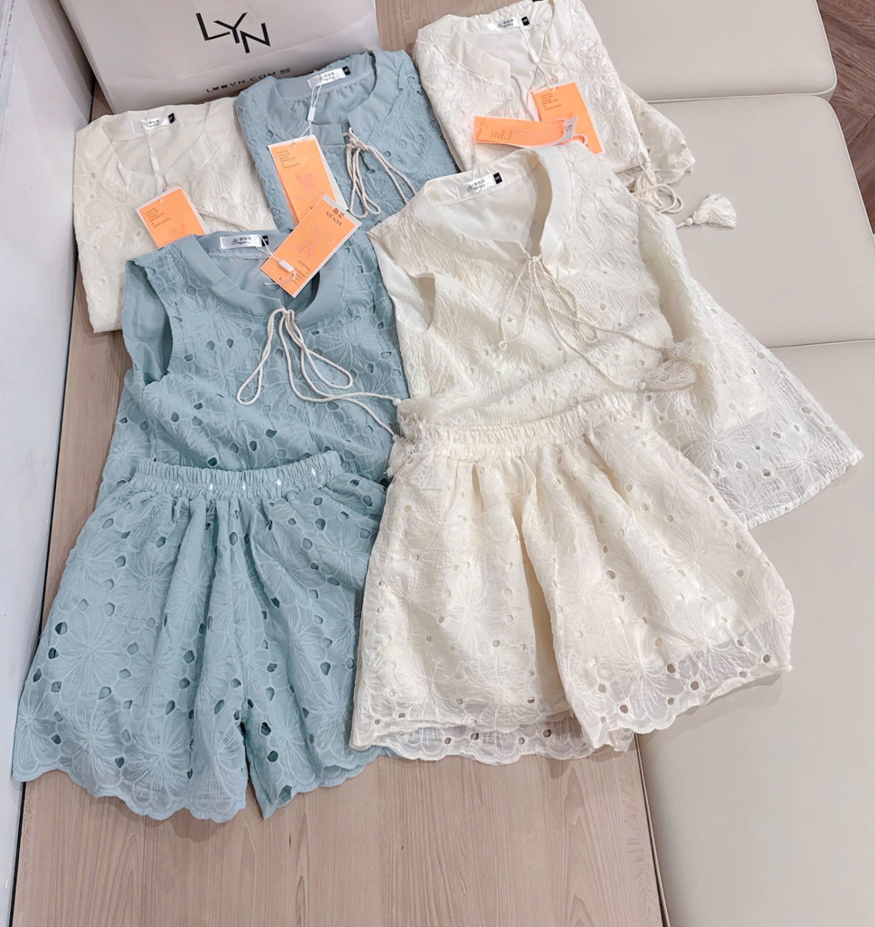 Bd55 Set tiểu thư thêu boi hoa