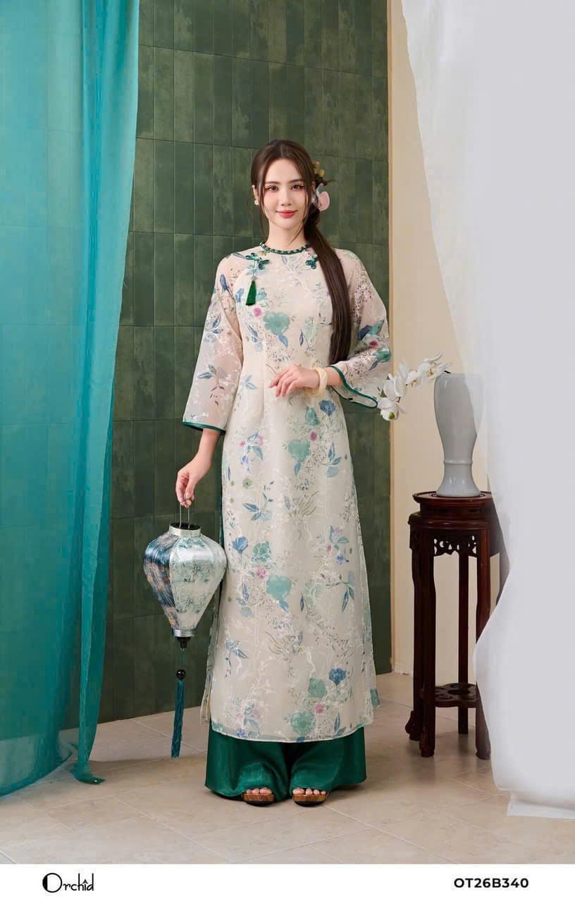 AD5 ÁO DÀI CÁCH TÂN VIỀN XANH LÁ