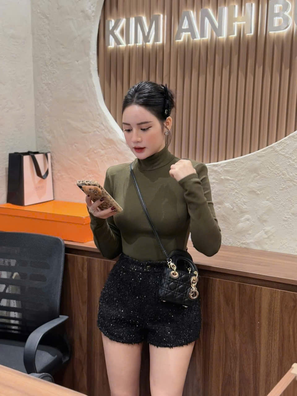 C65# ÁO ZIP LÓT LÔNG CỔ TRÒN ĐỘN VAI CHO NỮ - X