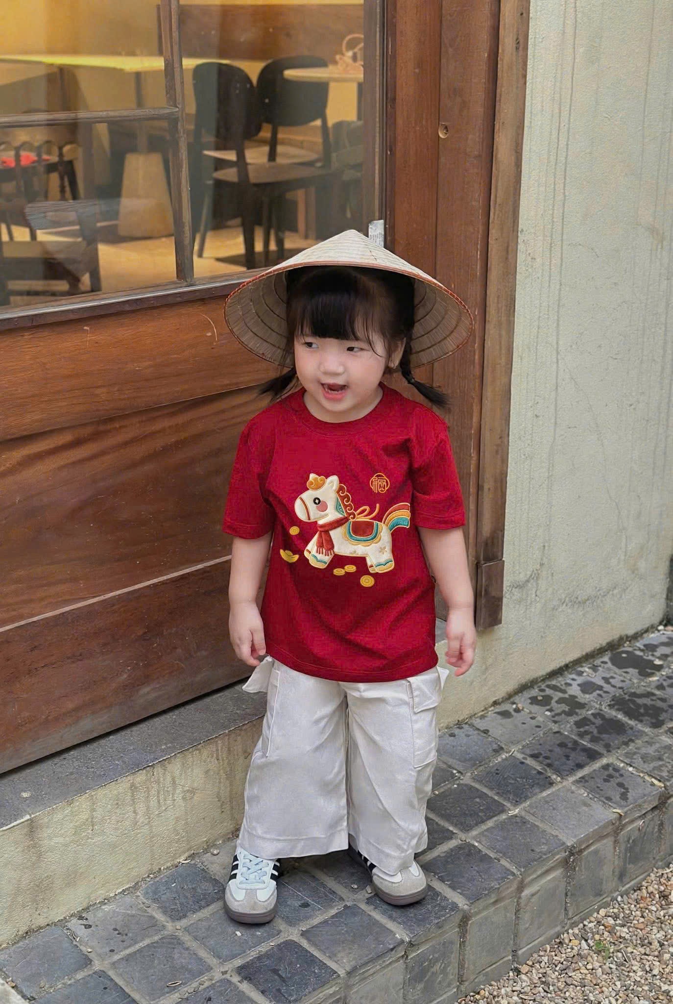 M03# ÁO PHÔNG GIA ĐÌNH HÌNH NGỰA
