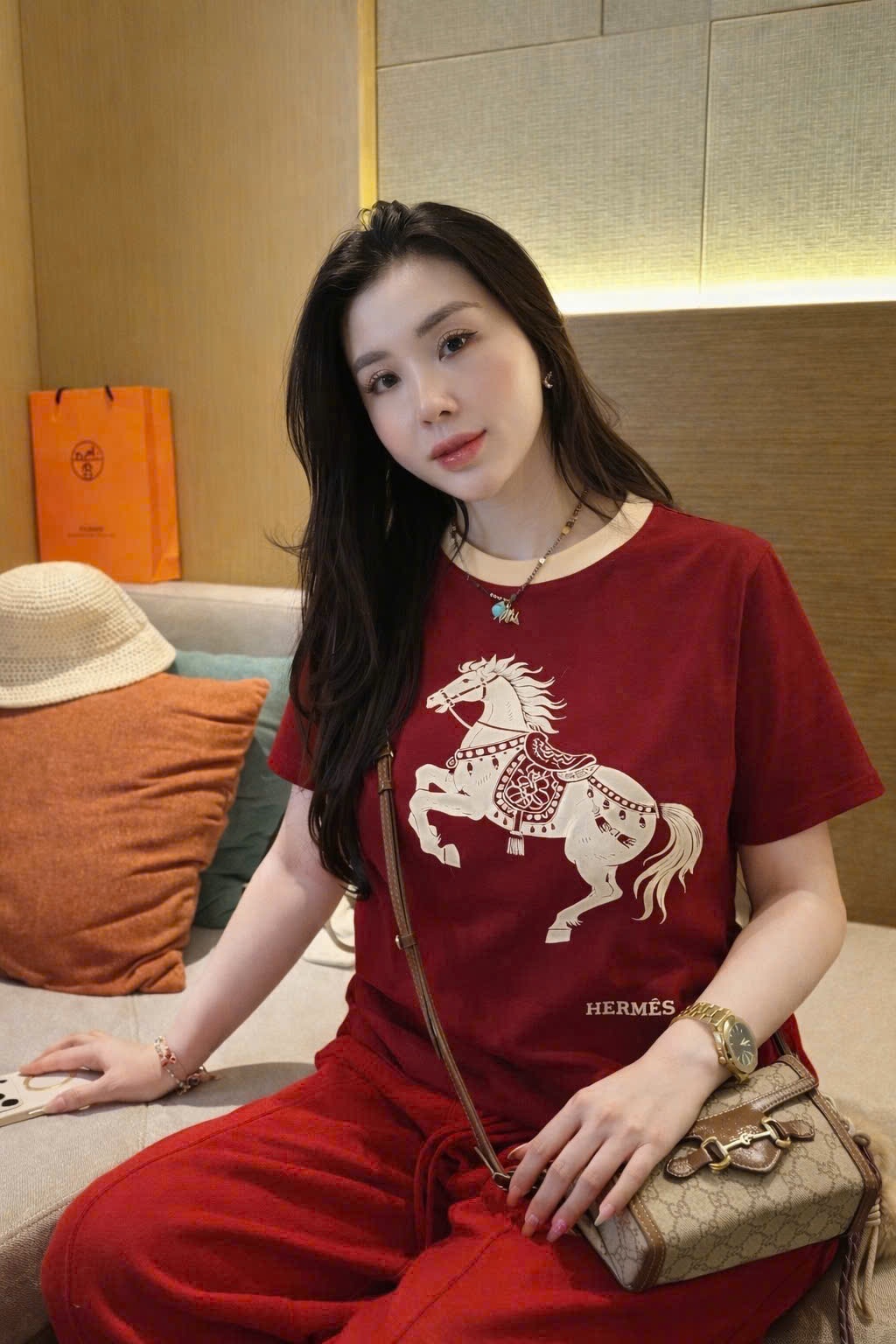 PN53 ÁO PHÔNG NGỰA ĐỎ VIỀN VÀNG