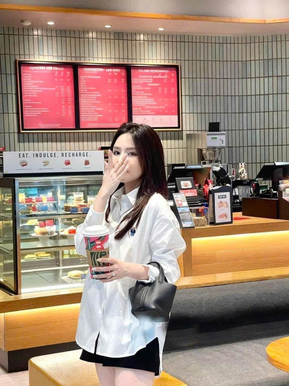 K86# ÁO SƠ MI TRẮNG WHO CHO NỮ