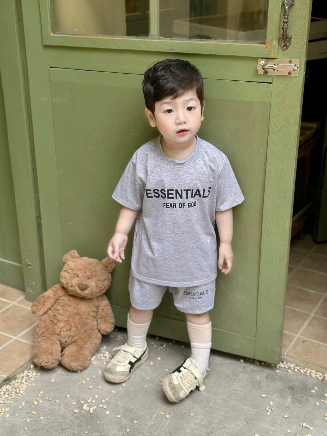 K81# SET 2 BỘ ESSENTIALS CHO BÉ