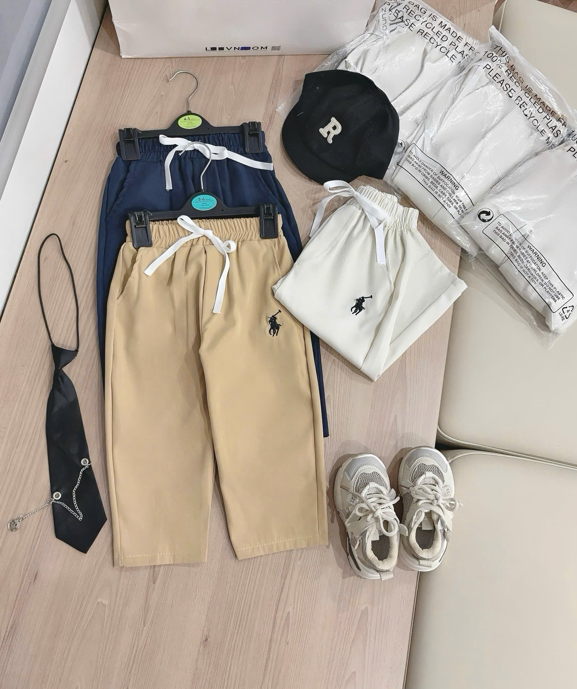 CV- HT21 SET 3 QUẦN KAKI THÊU NGỰA BÉ