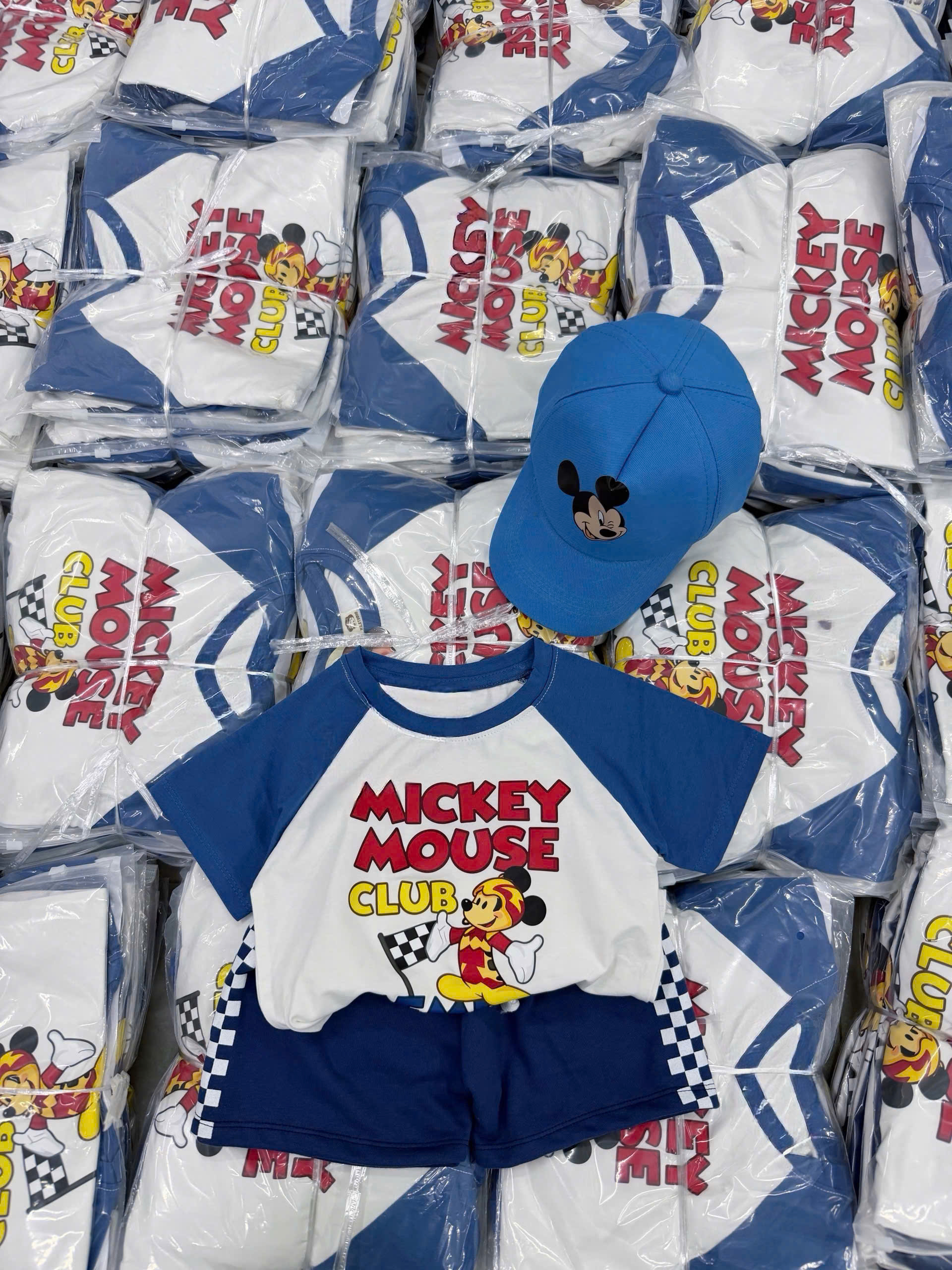 CV - HT24 SET BỘ CỘC MICKEY XANH TRẮNG MICKEY MOUSE KÈM MŨ