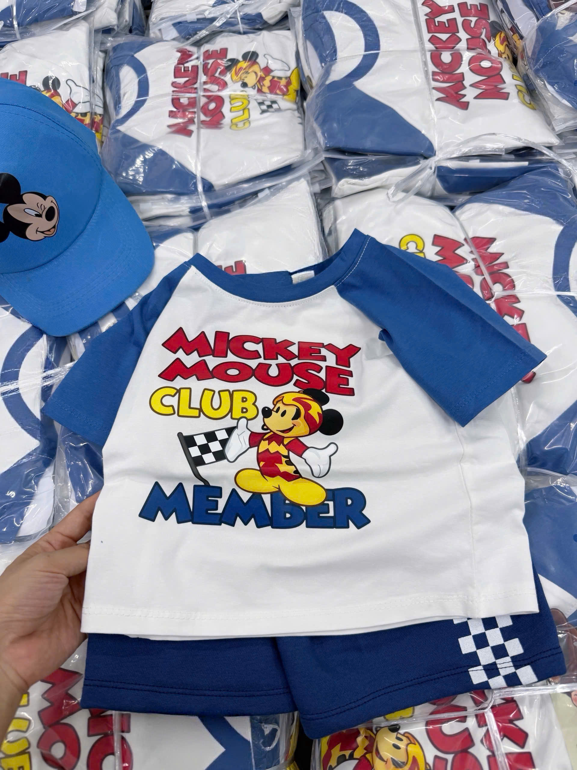 CV - HT24 SET BỘ CỘC MICKEY XANH TRẮNG MICKEY MOUSE KÈM MŨ