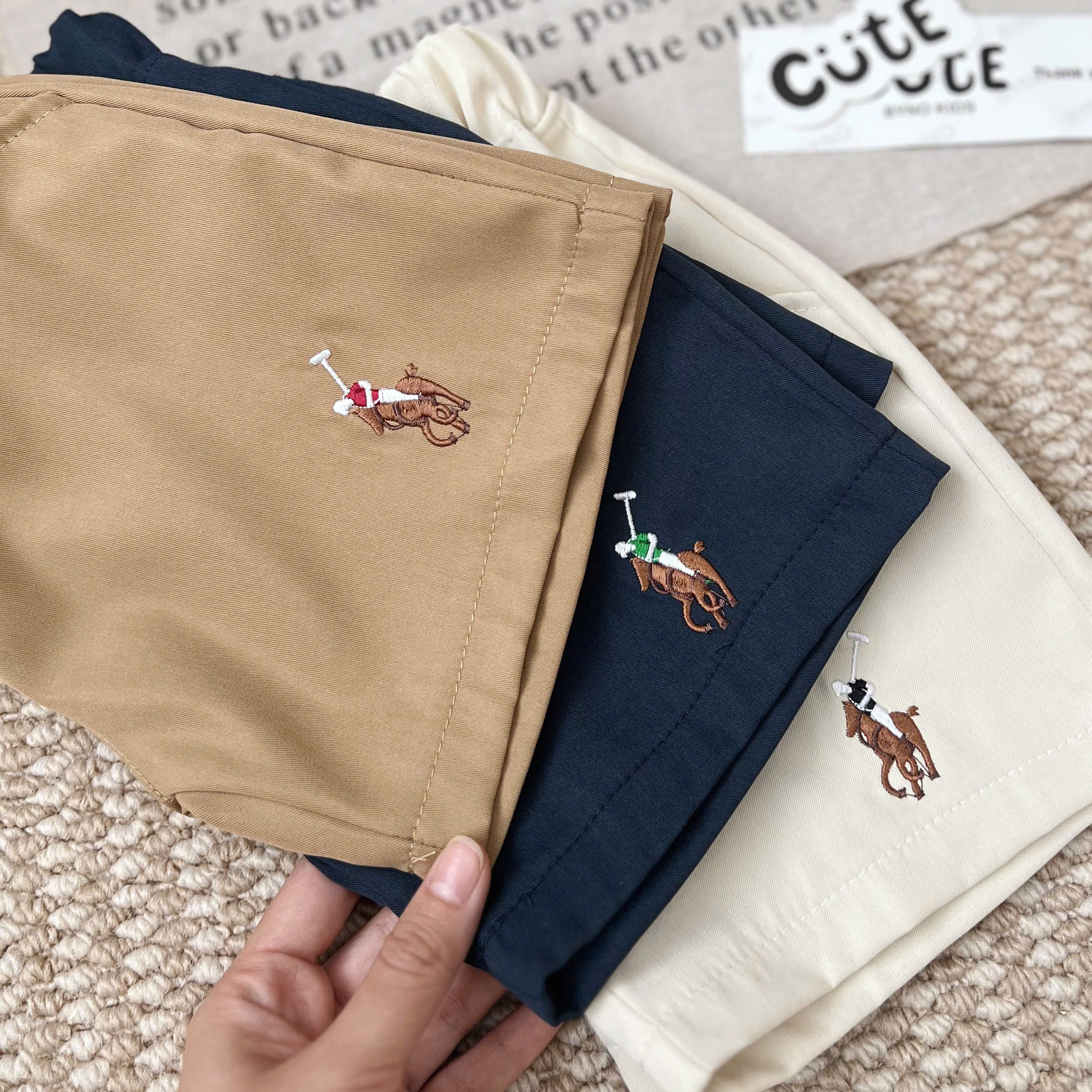 CV-J97# SET 3 QUẦN KAKI THÊU NGỰA CHO BÉ