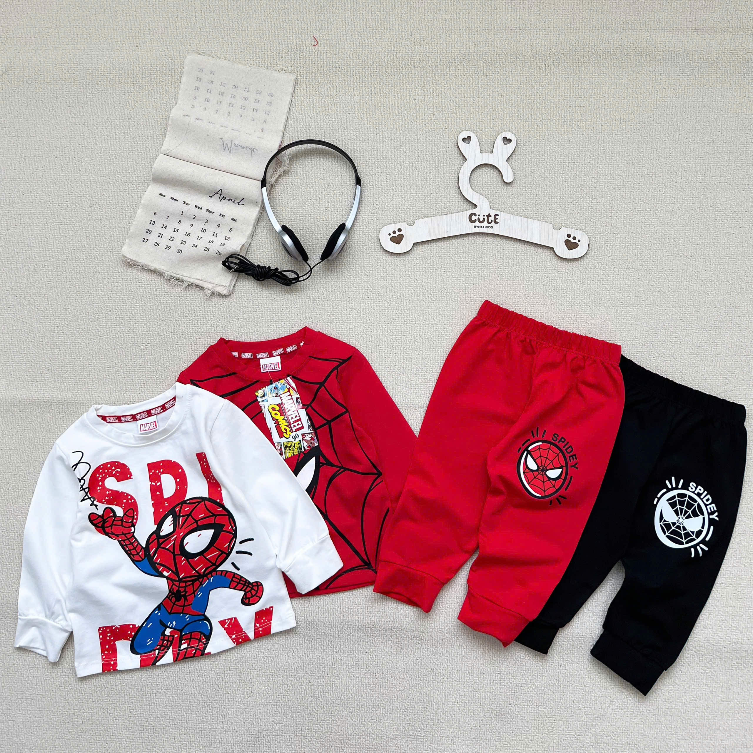 CV - N62 SET 2 BỘ NHỆN ĐỎ TRẮNG