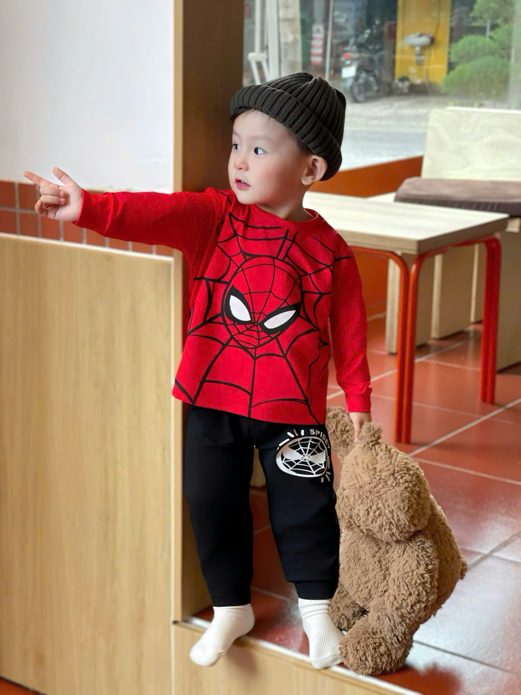 CV - N62 SET 2 BỘ NHỆN ĐỎ TRẮNG