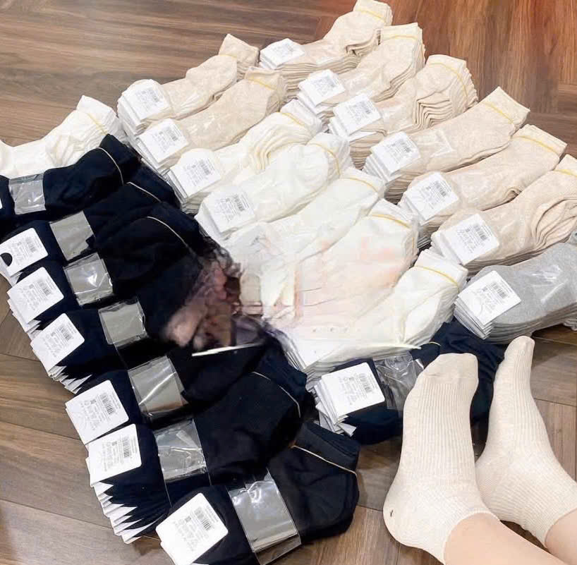 SET TẤT NỮ