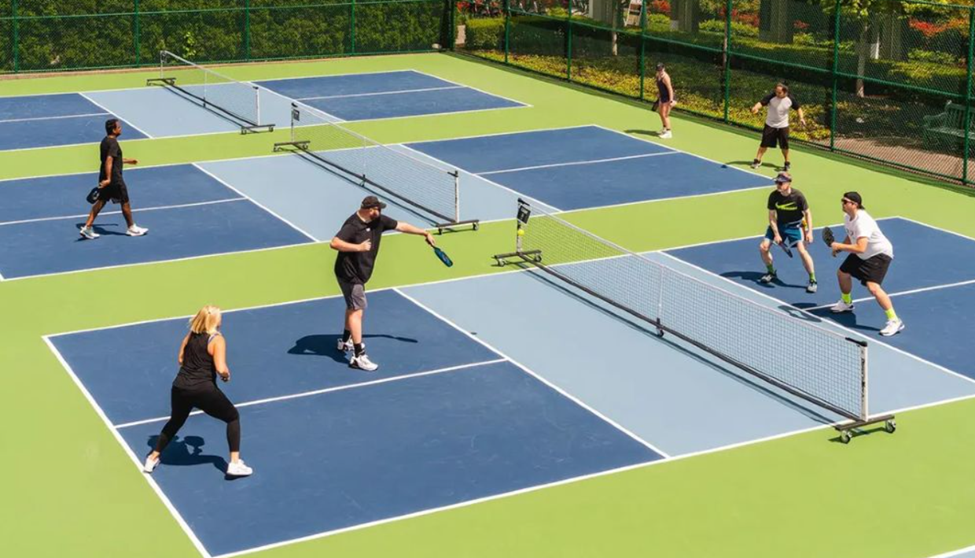 CAC-CHIEN-THUAT-CHOI-PICKLEBALL-HAY-NHAT-THOI-DIEM-HIEN-TAI-1.png