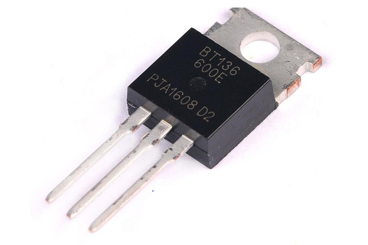 Triac BT136 600E 600V/4A TO220