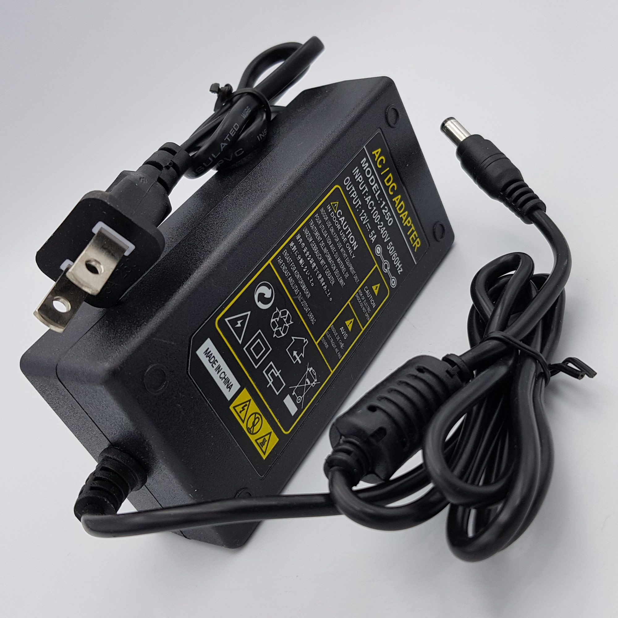 Nguồn adapter 12V5A