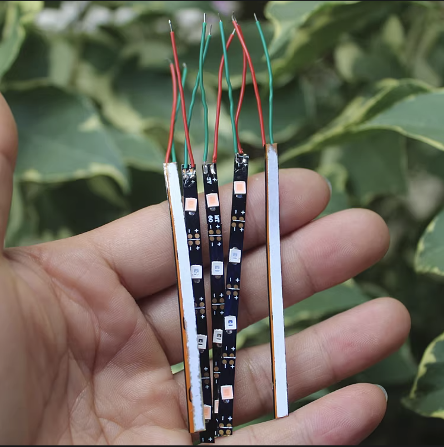 Dai-den-led-RGB-3V-5V_Ảnh màn hình 2025-11-12 lúc 23.31.07.png