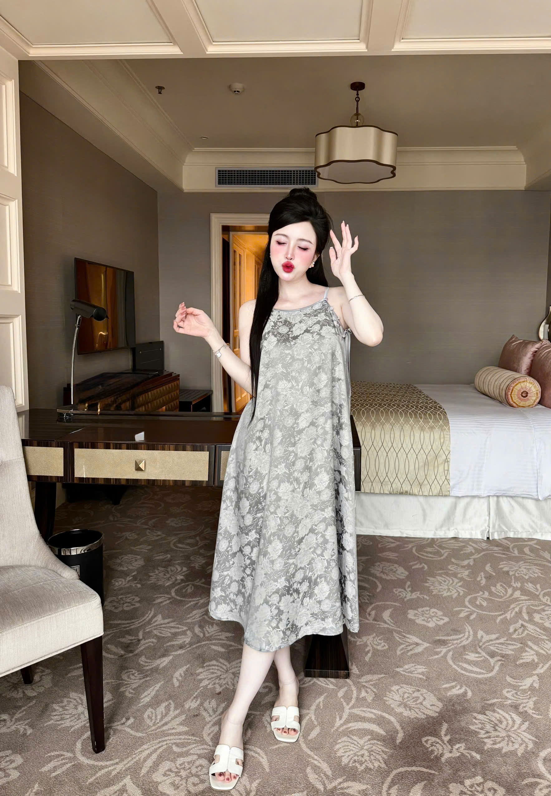 S1324 ĐẦM YẾM DÀI -70KG -XL