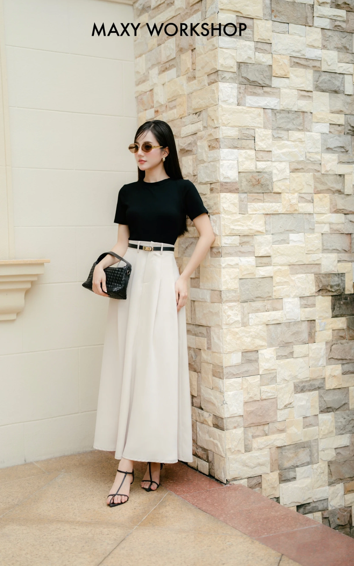 LONG PLEATED SKIRT