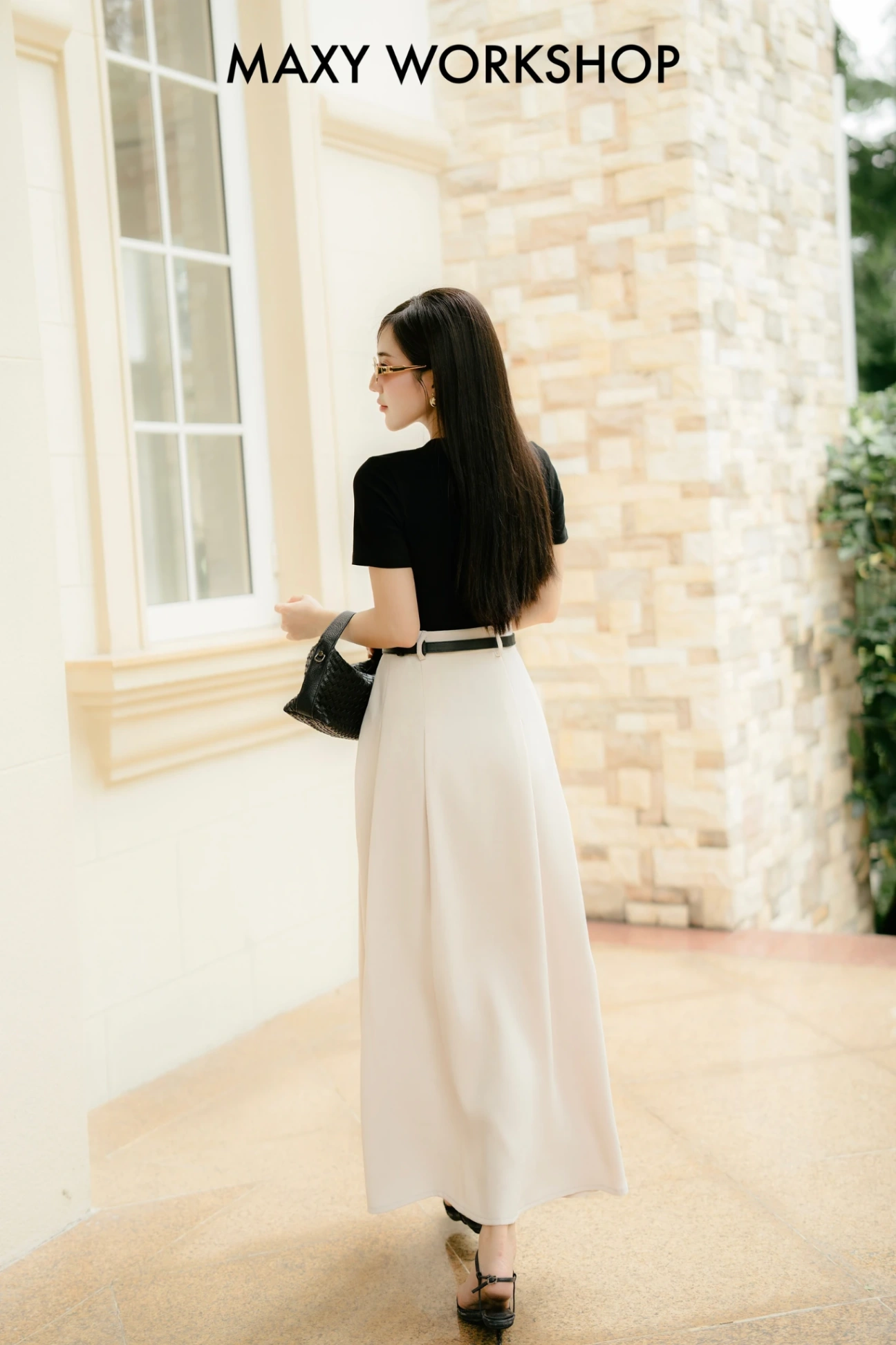 LONG PLEATED SKIRT