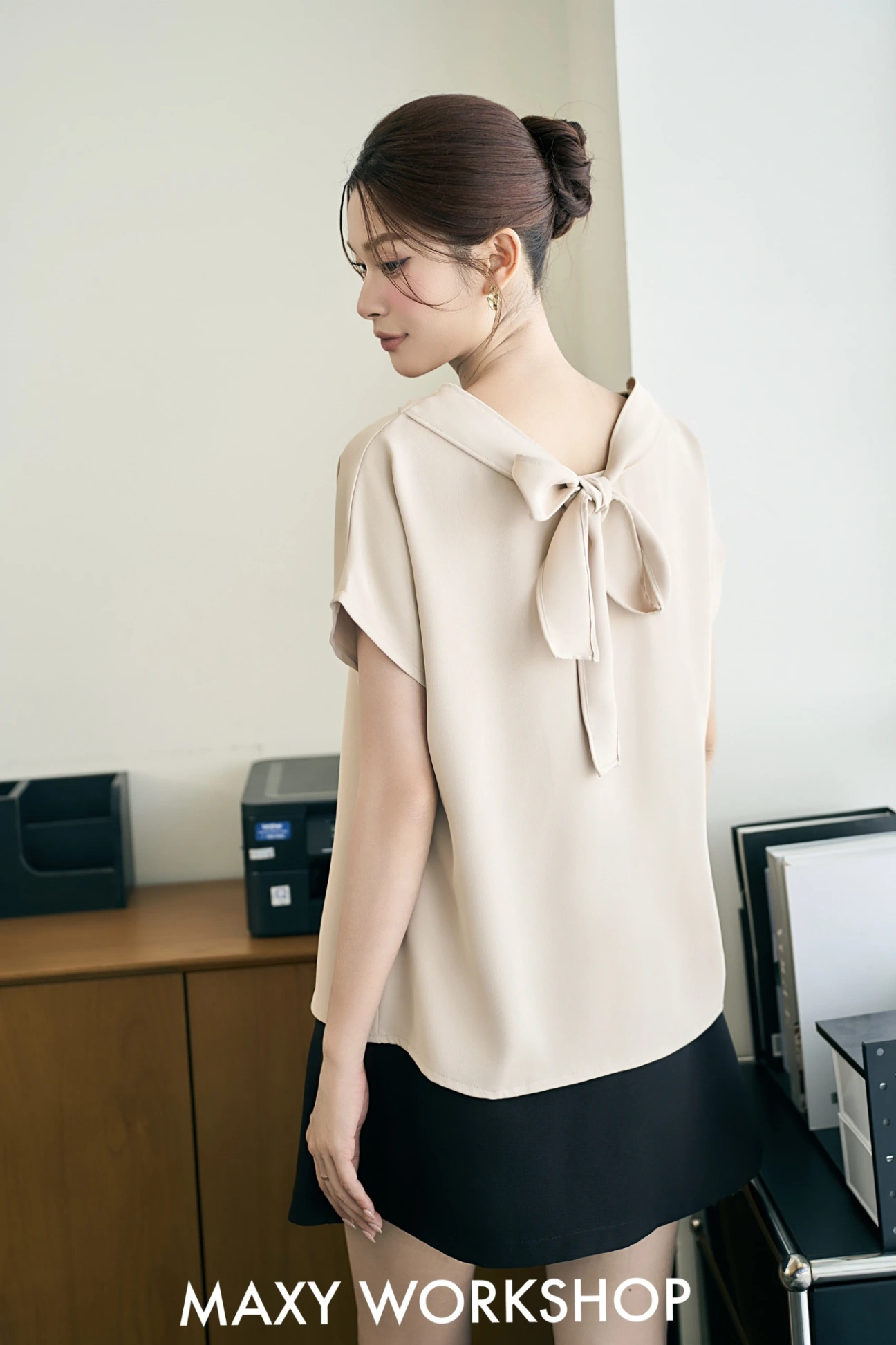 BACK BOWTIE TOP