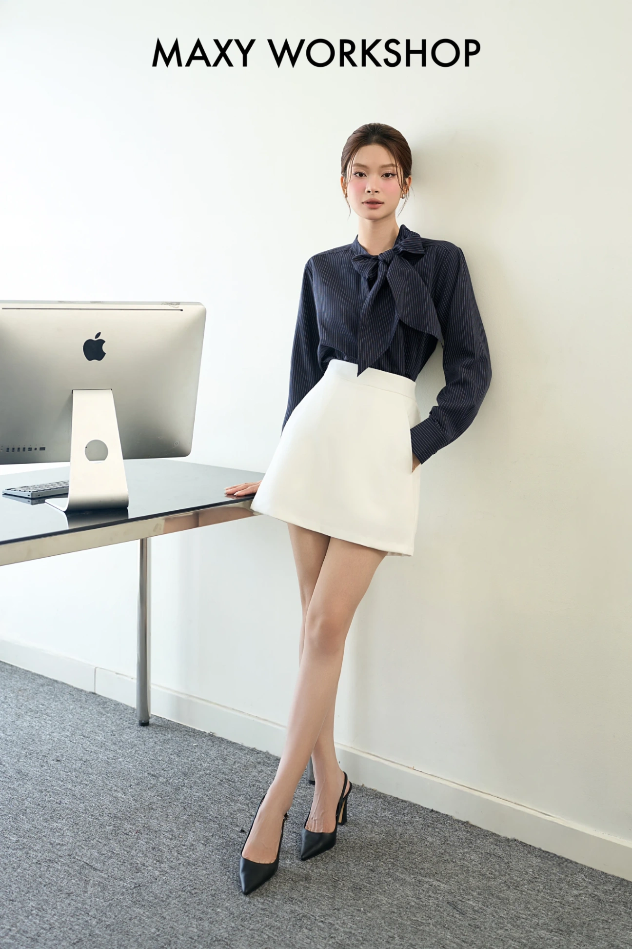 WHITE SKIRT