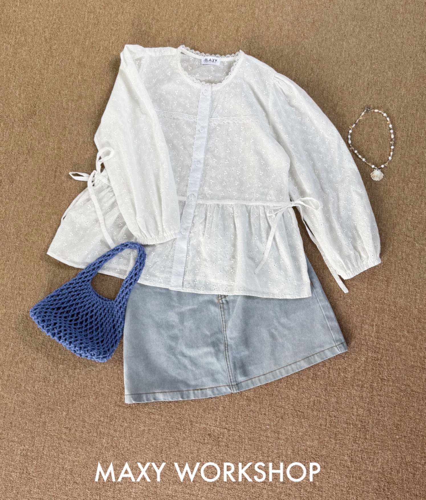 Áo kiểu COZY EMBROIDERED TOP
