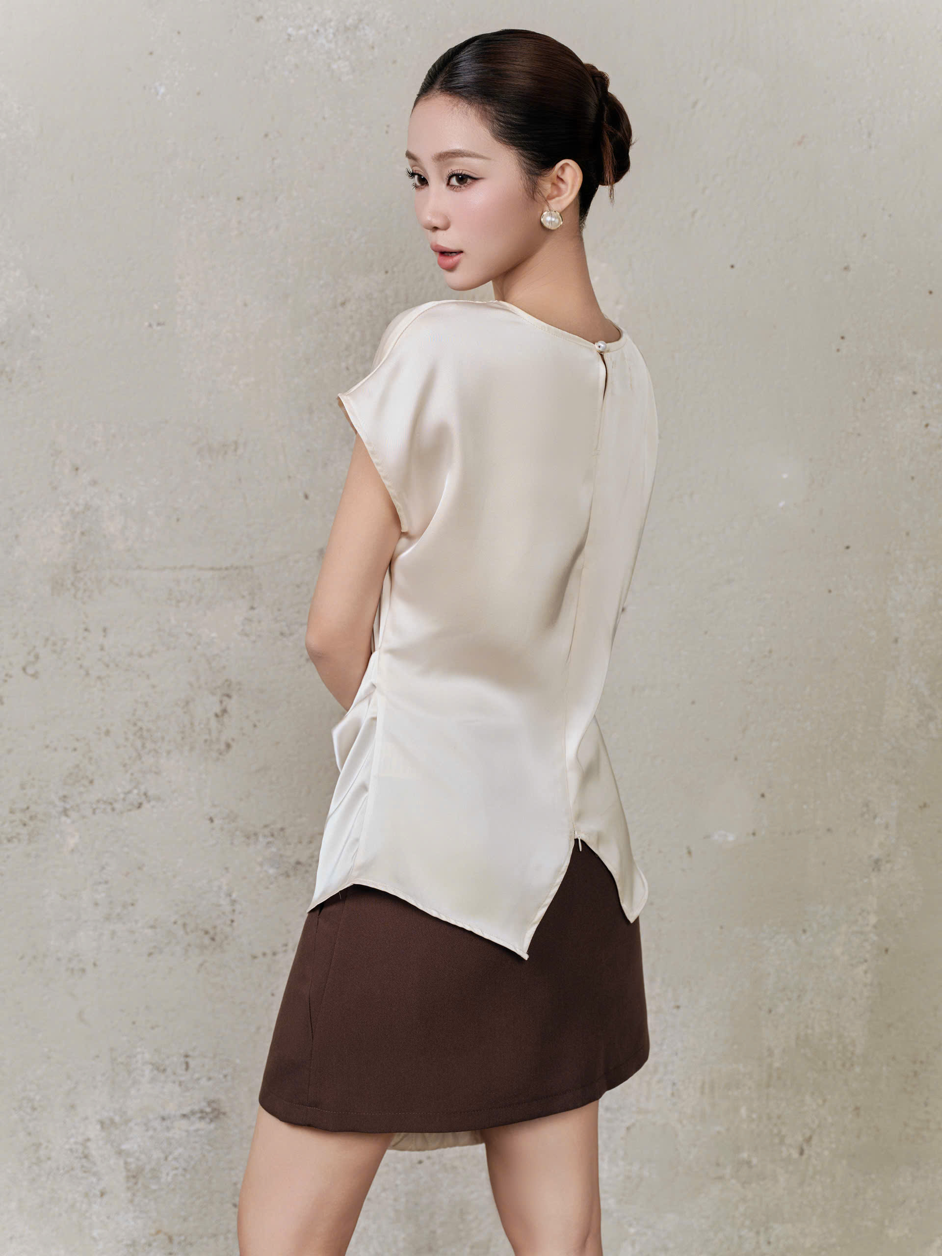 Áo kiểu FLOWING SILK TOP