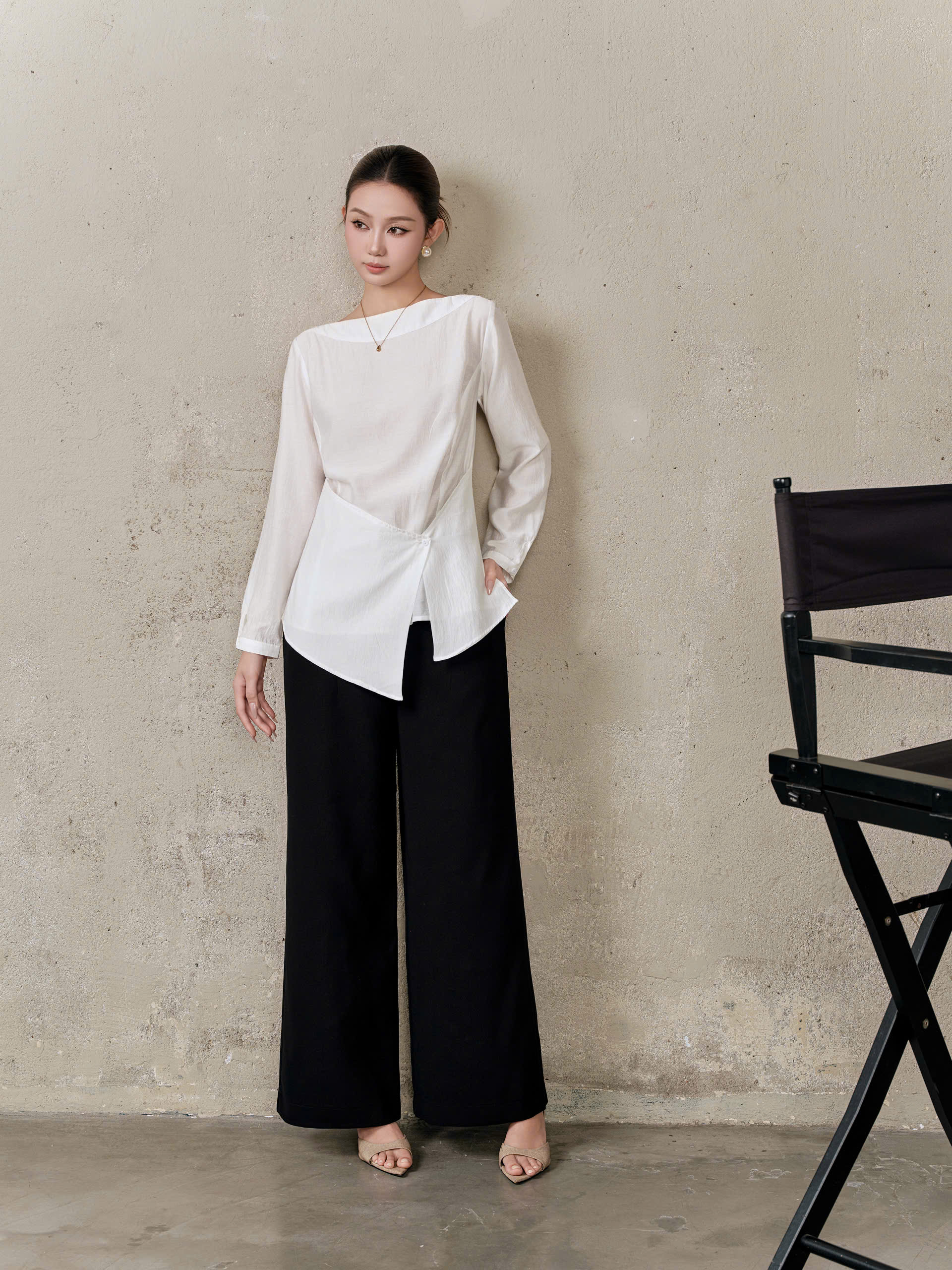 Áo kiểu FLOWING WRAP TOP