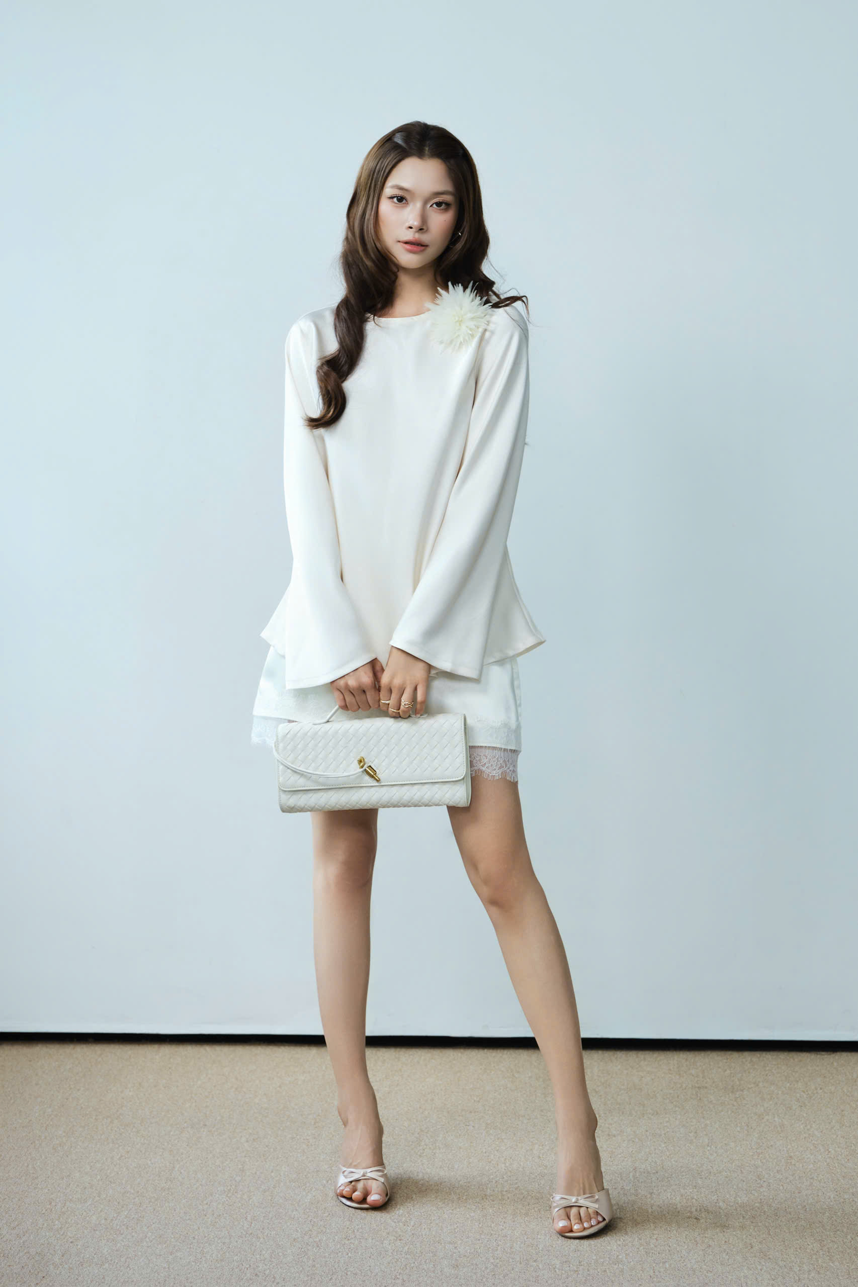 Áo kiểu LONG SLEEVE SILK TOP