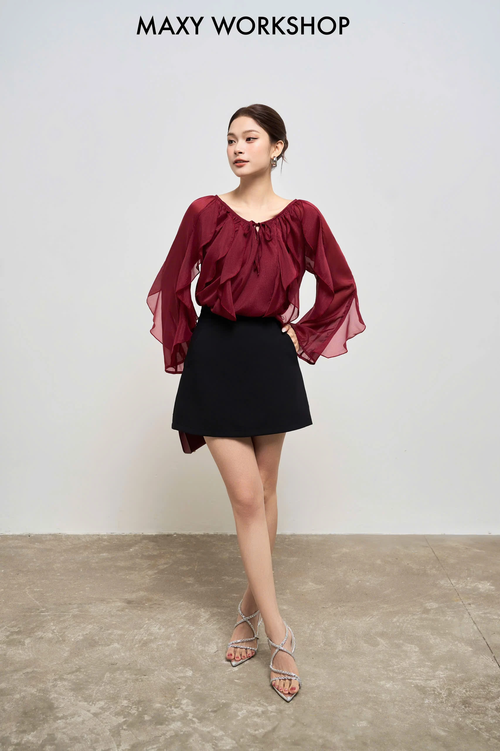 Chân váy ngắn BLACK SKIRT