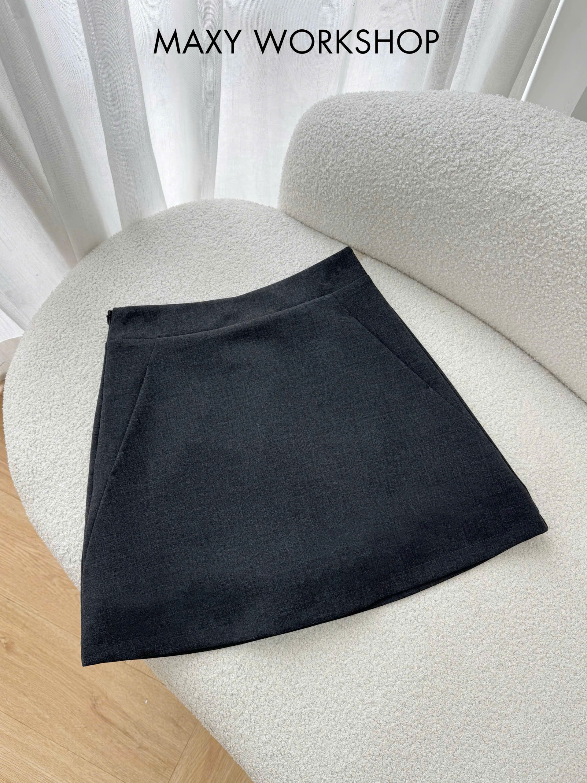 Chân váy ngắn DARK GREY SKIRT