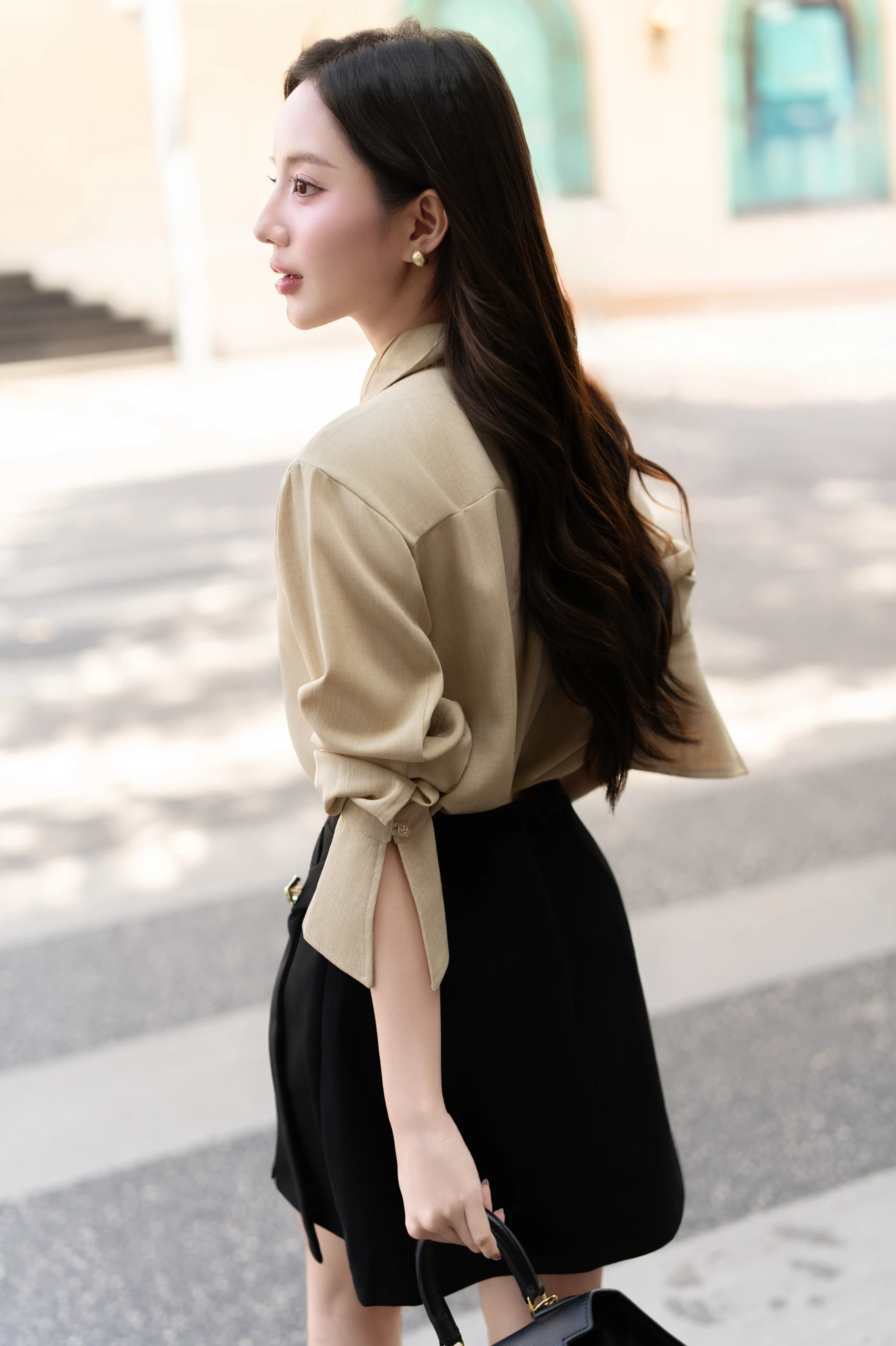 Chân váy ngắn FRONT BUTTON SKIRT