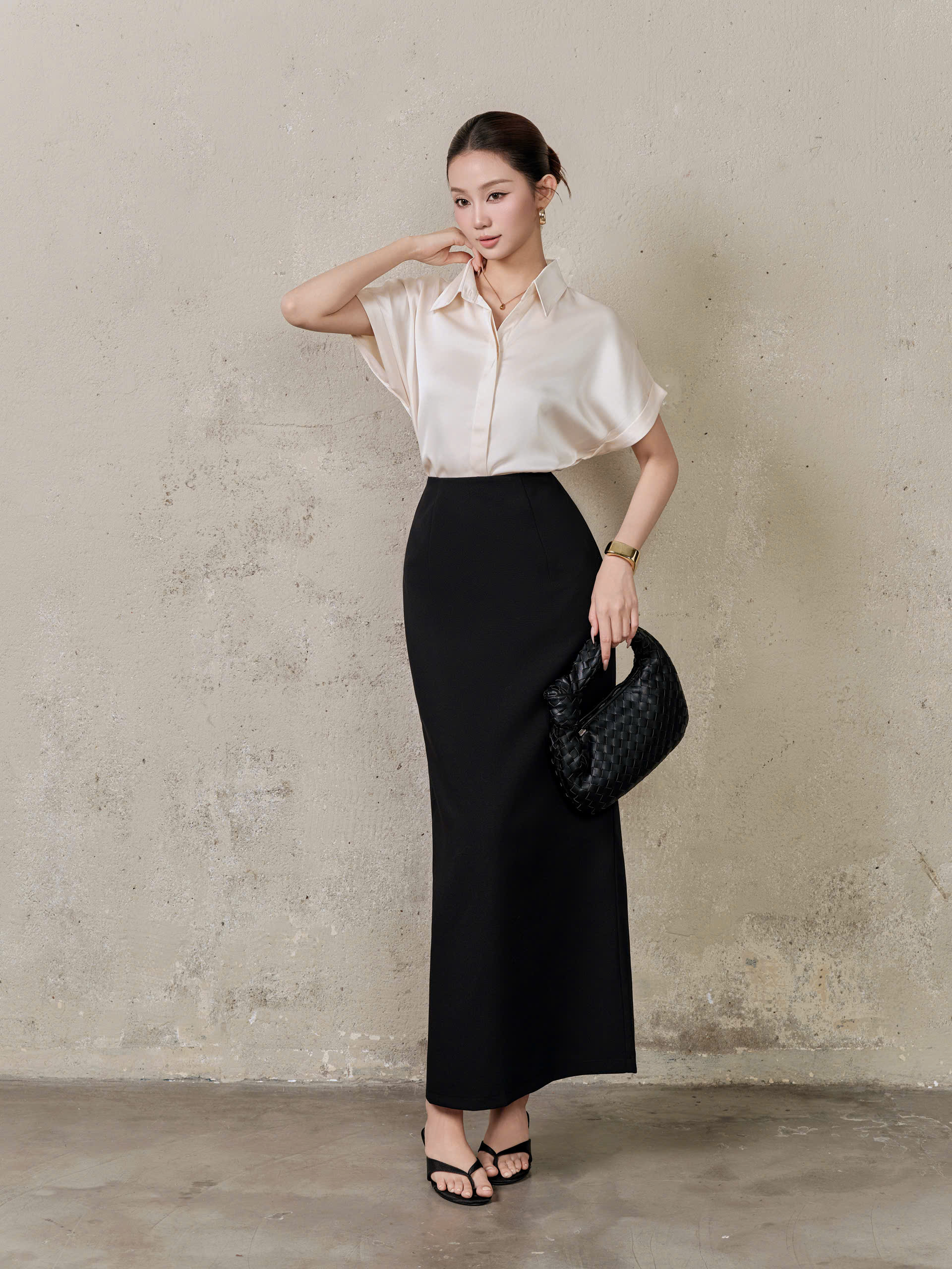 Chân váy dài BACK SLIT SKIRT