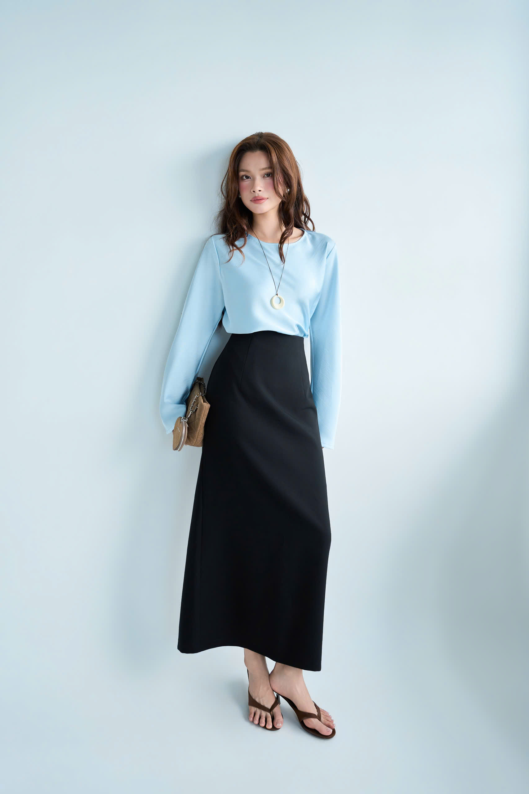 Chân váy dài BACK SLIT SKIRT