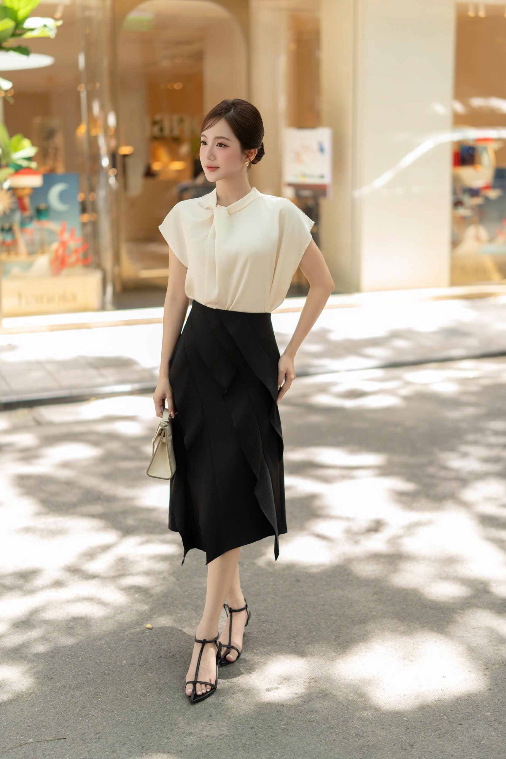 Chân váy lửng RUFFLER SKIRT